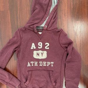Abercrombie Women's Sweatshirt in Large